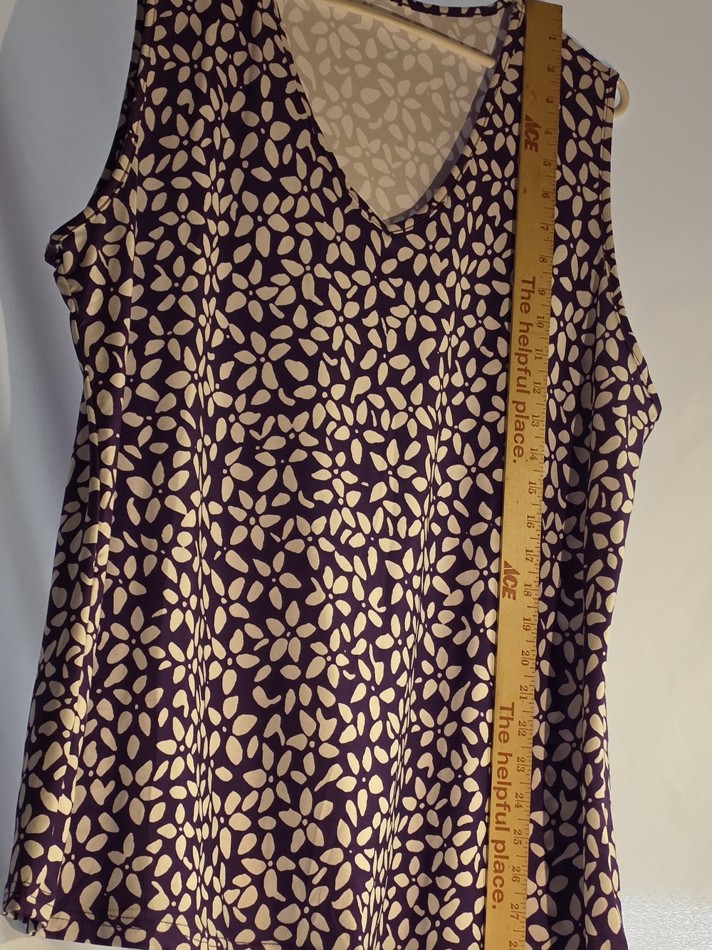 Sleeveless V-Neck Women's Top in Purple and Whire